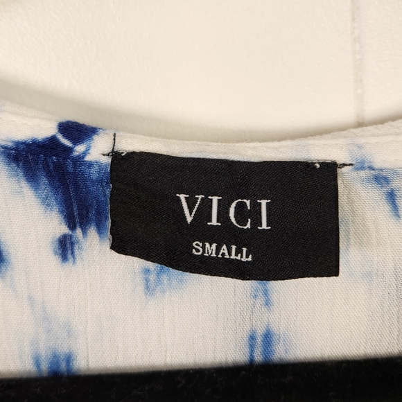 Vici Baja Blue Tie Dye Oversized Crop Top Cropped Hoodie Boho Beach Size Small - Picture 5 of 12